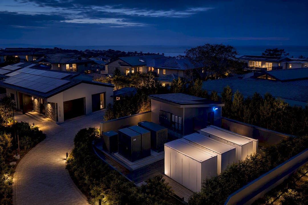 Planners: How a Neighborhood Microgrid Achieves Millisecond Islanding